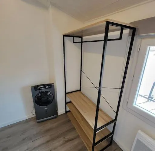 Fully Equipped Apartment 2 To 4 Beds
