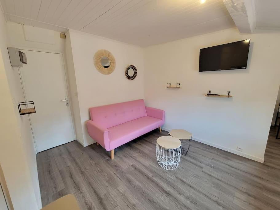 Apartment Fully Equipped 2 To 4 Beds