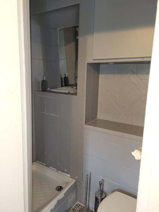 Fully Equipped 2 To 4 Beds Marseille