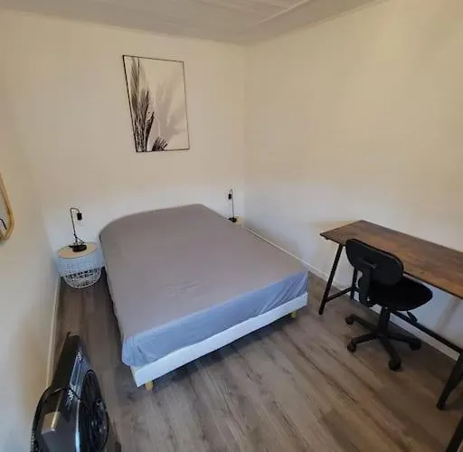 Fully Equipped Apartment 2 To 4 Beds